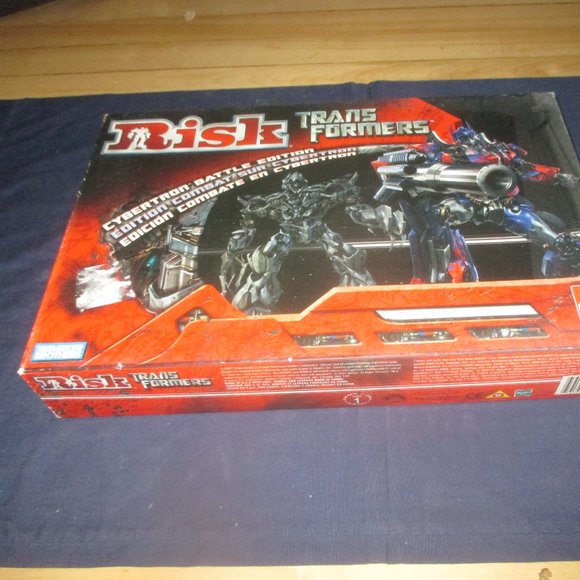 RISK Transformers : Cybertron Battle Edition Board Game (complete) - Picture 1 of 7
